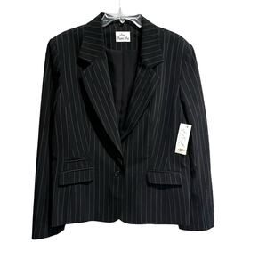 NWT Long Elegant Legs Business Blazer, Black w/pin stripes, Size 20